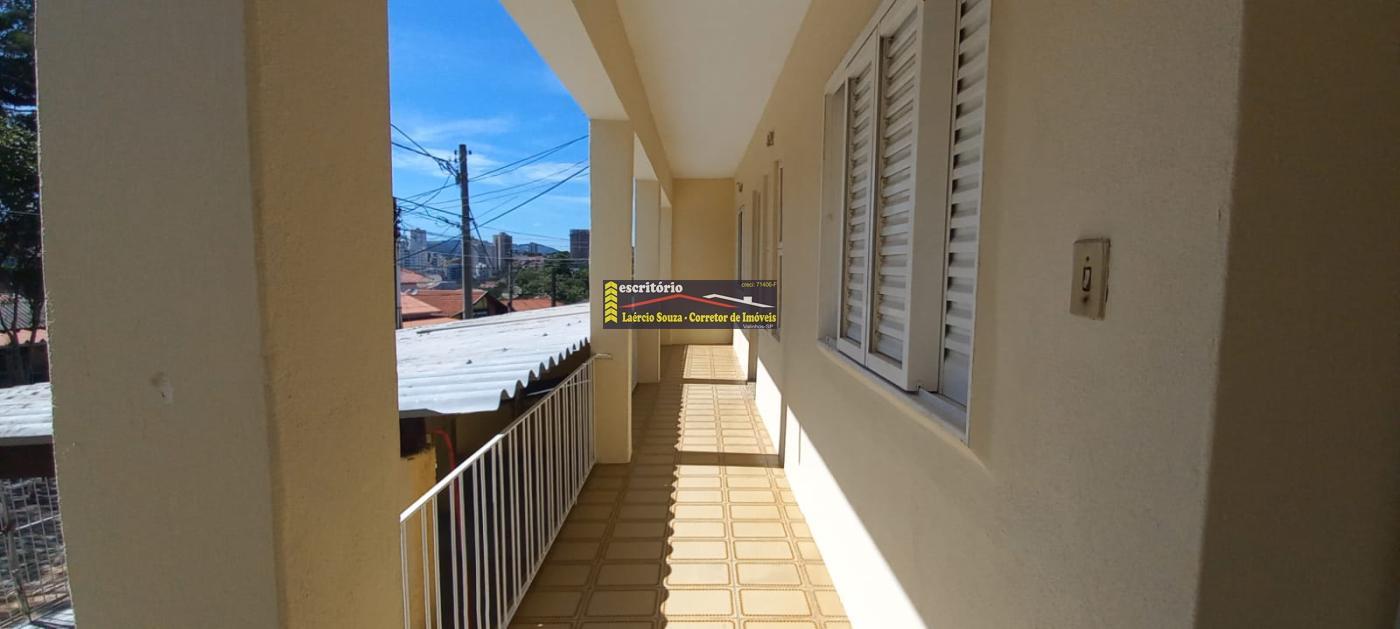 Casa Venda em Valinhos SP, 3 dorms, 3 garagens - R$ 450.000,00 Aceita Financiamento