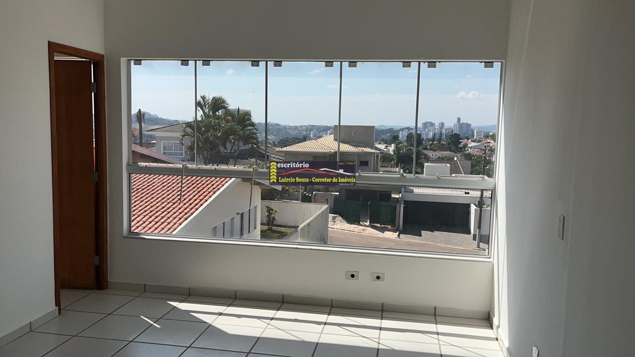 Sala Comercial para Locação em Valinhos / SP. - R$ 1.600,00+ IPTU+ Encargos. 