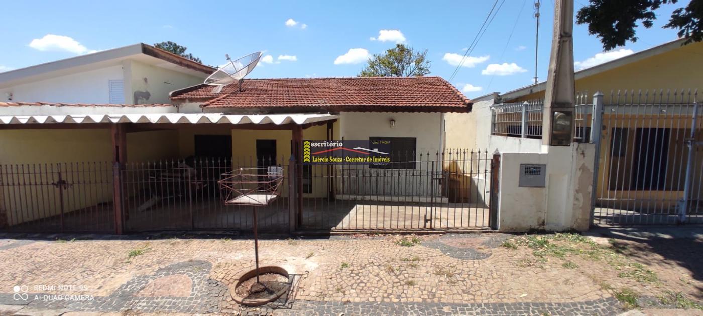 Casa para Venda em Valinhos / SP no bairro Vila São Cristóvão