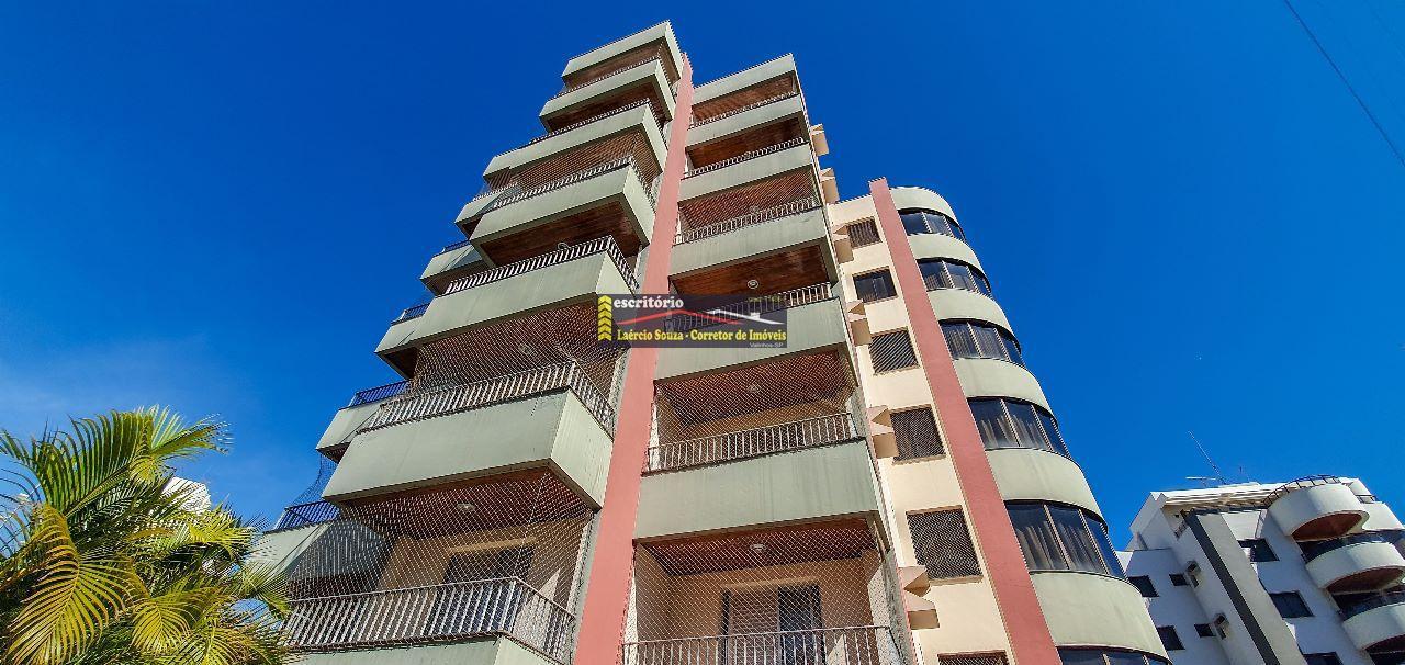 Apartamento à Venda em Valinhos SP, região Central , 3 suítes, 200m² área útil - R$ 790.000,00