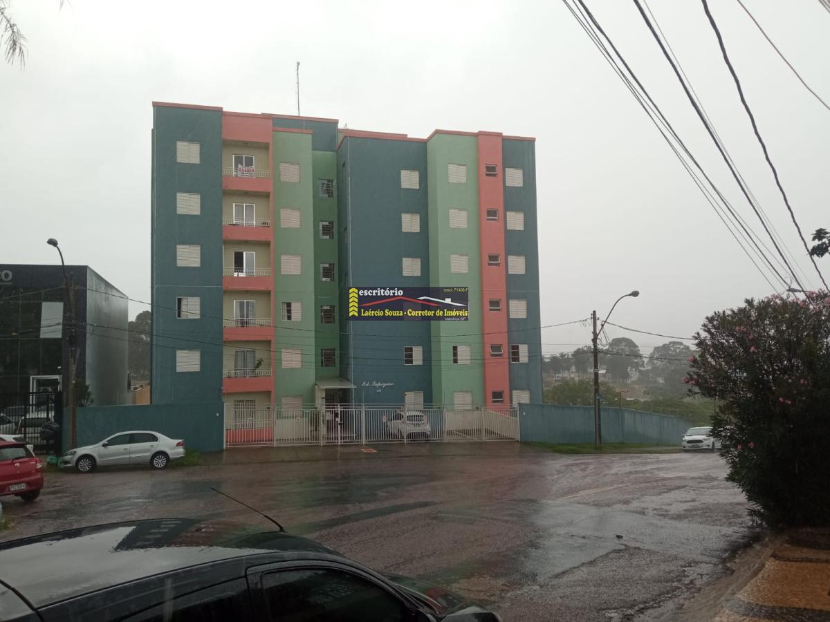 Apartamento à Venda Venda em Valinhos SP, Próximo ao Centro, 3 dorms, 1 vaga, Eevador - R$ 370.000,00